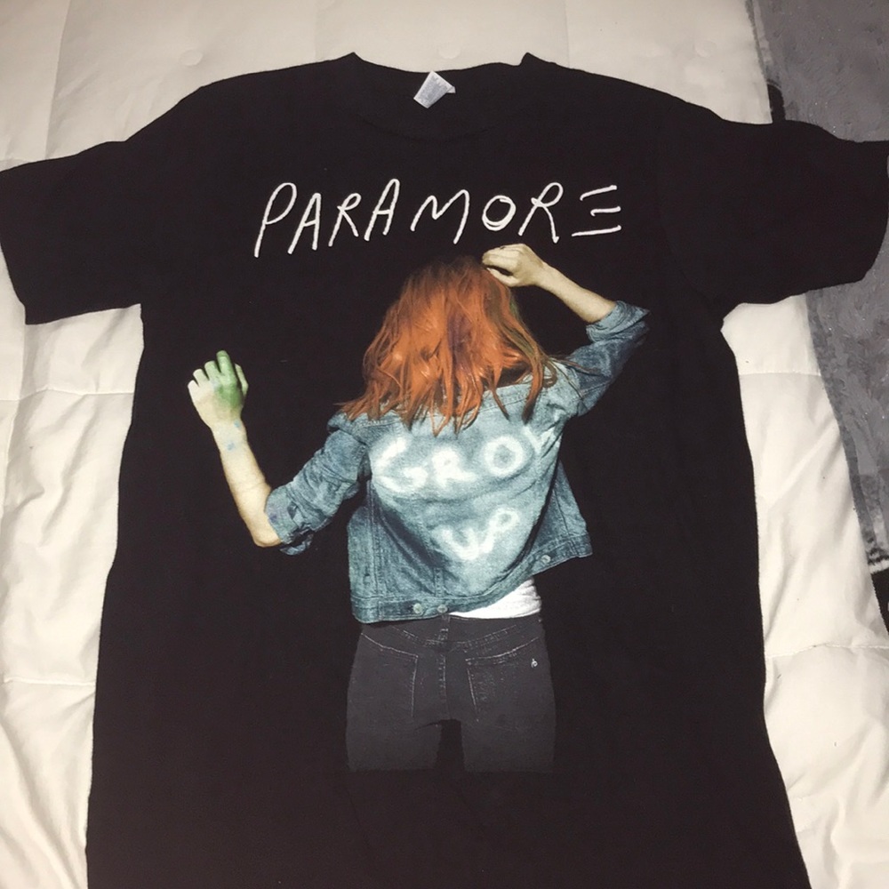 Paramore Band Tee